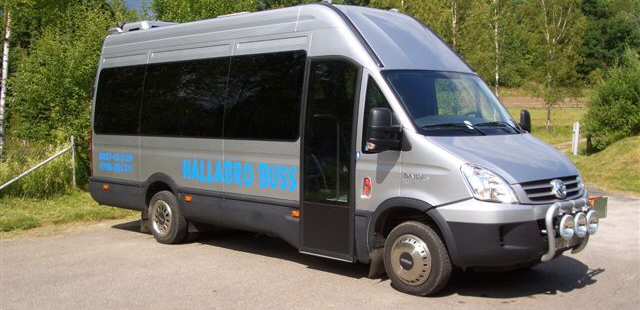 Iveco Daily -08, 19 pl. AC, f�llbara ryggar, armst�d, guide mickrofon, luftfj�dring bak, m�jlighet att dra sl�p p� 3,5 ton, 